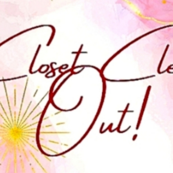 Closet is OPENβΊοΈit's a little hard to know when I can maybe pop on&for how long - Picture 2 of 3